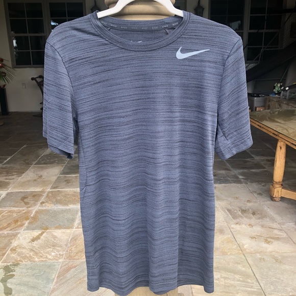 COPY - NIKE DRI-FIT ATHLETIC T SHIRT BLACK MENS S - Picture 2 of 6